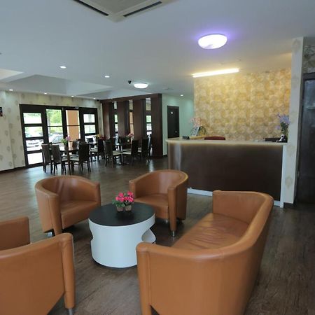 Jam Hotel Kota Warisan Sepang @ Erl Salak Tinggi, Klia 1-2 & F1 Eksteriør bilde
