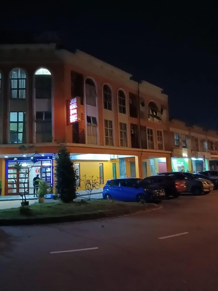 Jam Hotel Kota Warisan Sepang @ Erl Salak Tinggi, Klia 1-2 & F1 Eksteriør bilde