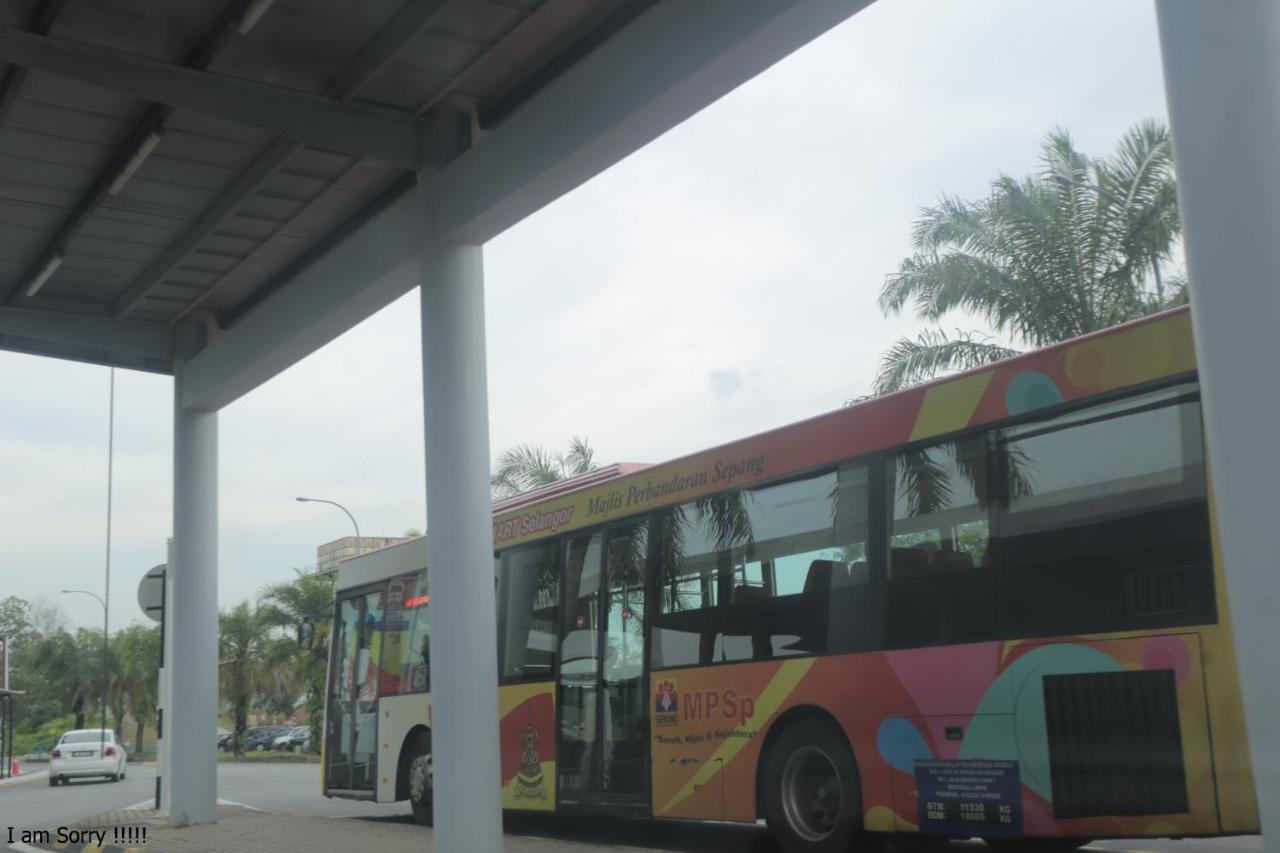 Jam Hotel Kota Warisan Sepang @ Erl Salak Tinggi, Klia 1-2 & F1 Eksteriør bilde